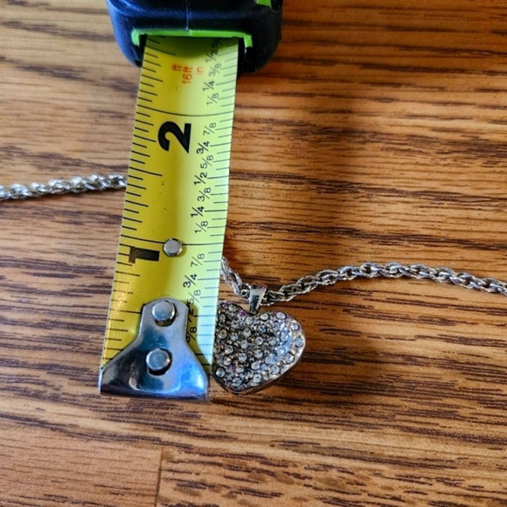 BEST Vintage Silver And Crystal Heart Necklace SWEET AND SPARKLY - Picture 6 of 9